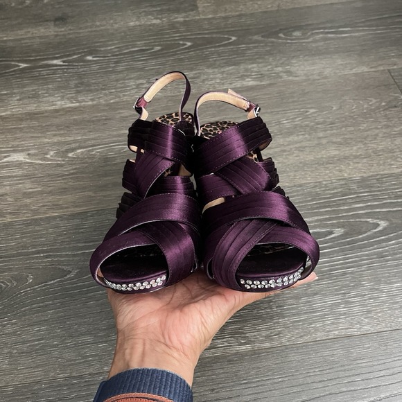 Betsey Johnson Purple Peep Toe Strappy Satin High Heel Jeweled Pumps Womens 10M - Picture 5 of 11